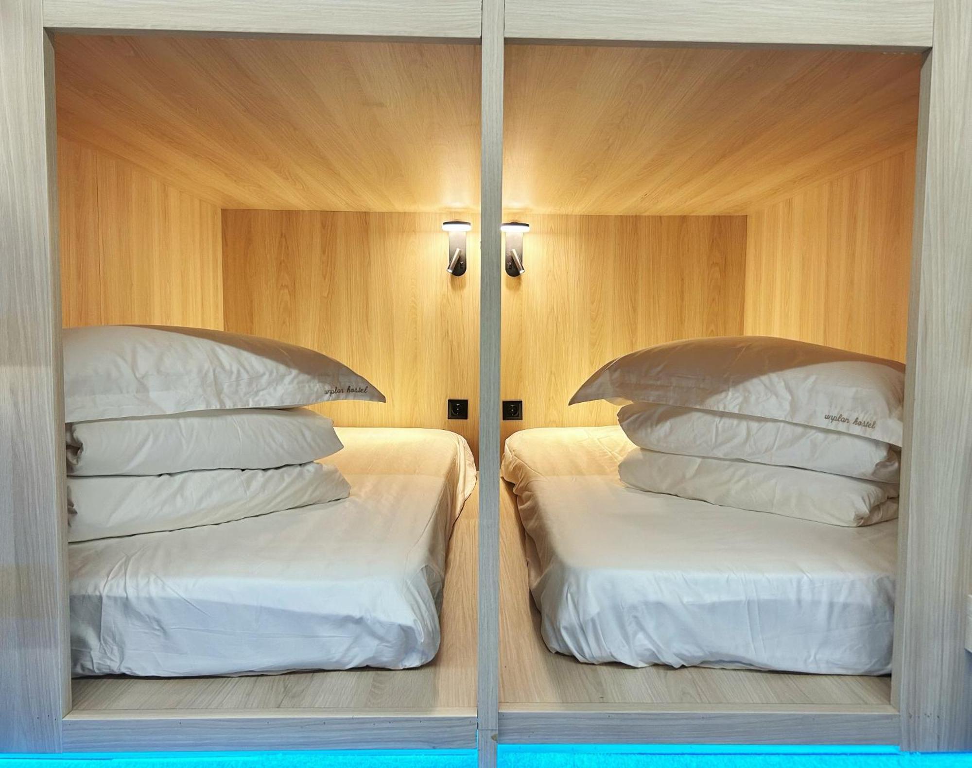 Unplan Hostel Madrid Exterior photo
